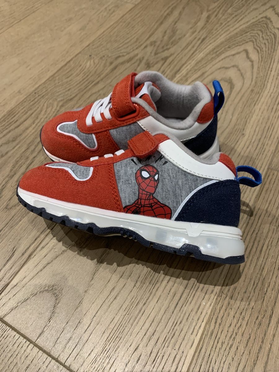 Scarpe per ragazzi: Spidermann Kinderschuhe Gr. 25 – Usato da Urdorf venduto da lil_bw7r 1