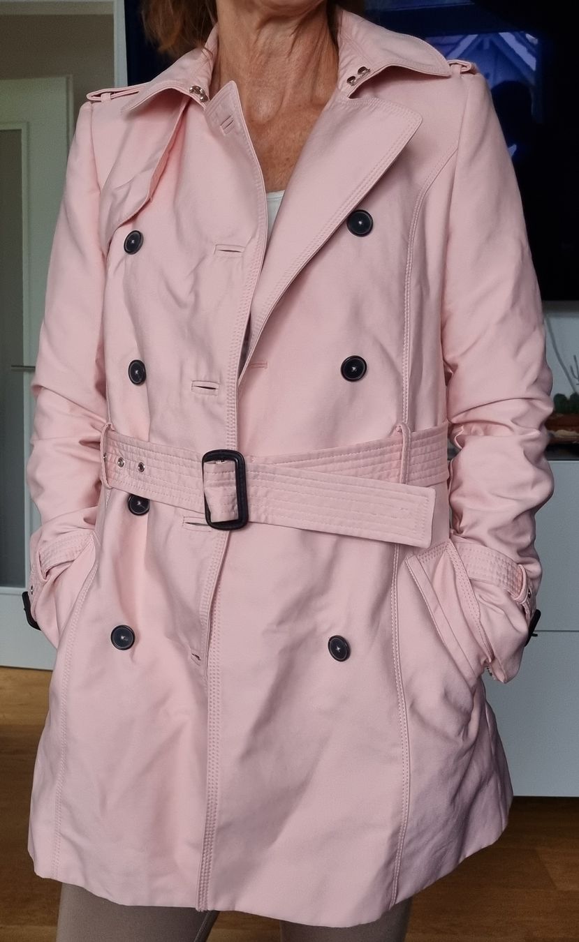Zara Cappotti: Rosa Trenchcoat Zara – Usato da Turbenthal venduto da Julicardo