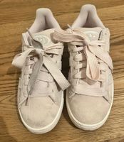 Adidas light pink campus sneaker