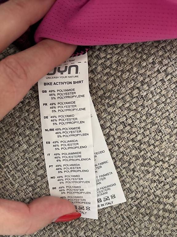 Leibchen & Hosen: Bikeshirt für Damen  – Gebraucht aus Immensee von sim_9fdb 2