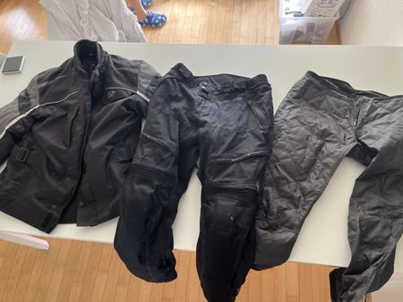 Motorradbekleidung Set iXS Jacke M Hose XL Schwarz