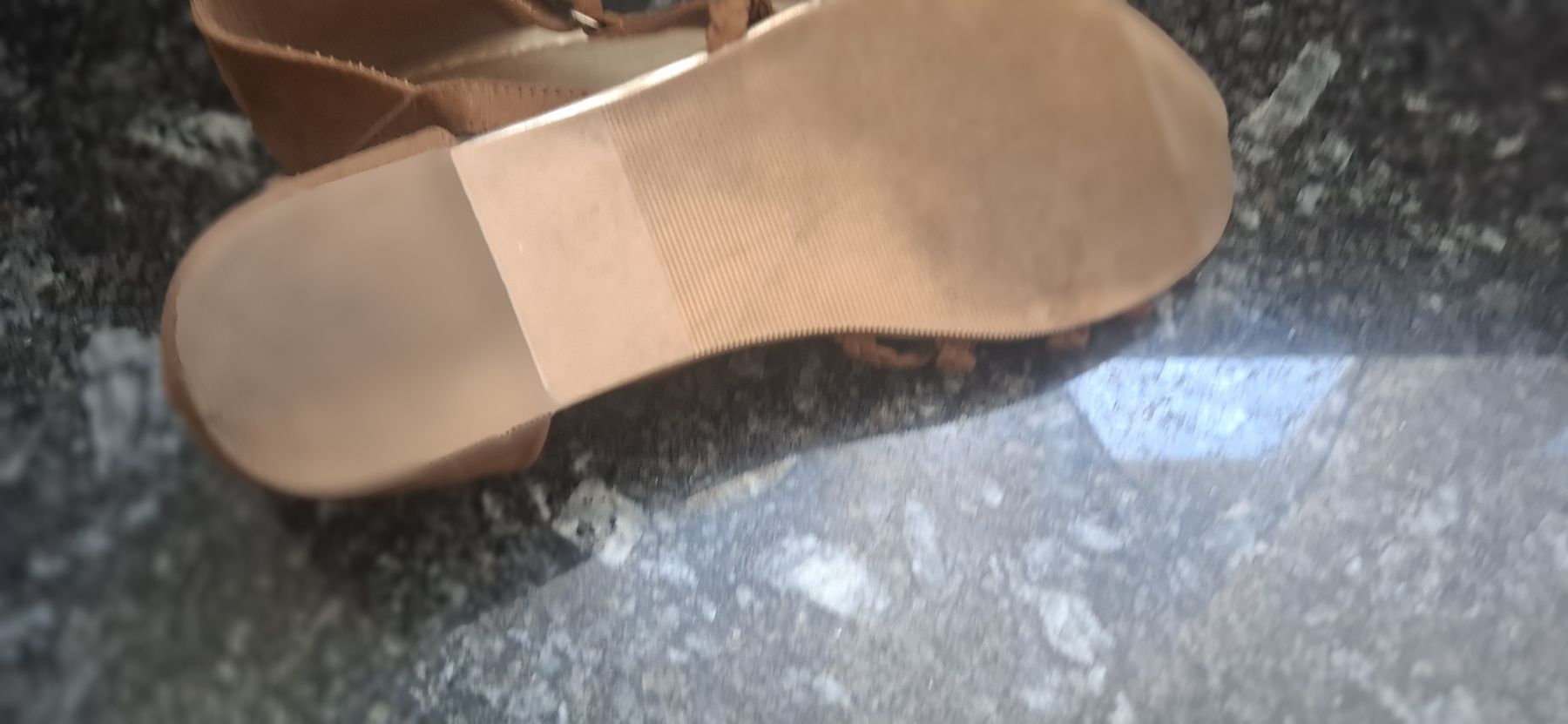Scarpe per ragazze: Wunderschöne neue Sandalen Gr. 37 – Nuovo (secondo la descrizione) da Igis venduto da Tiggers1 2
