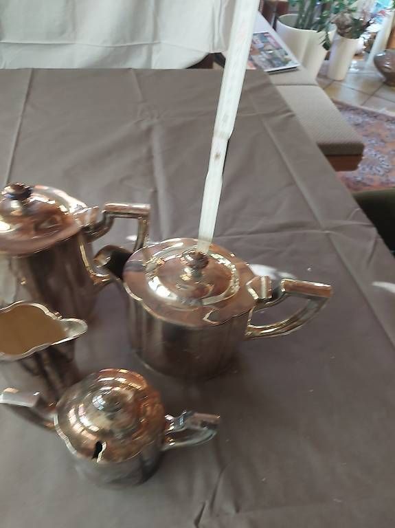 Services de table: Lambert, Tee- und Kaffeeservice – D'occasion à Troistorrents par cla_5smf 3