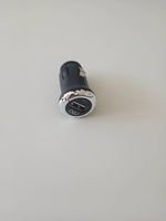 USB Stecker für Zigarettenanzünder im Auto
