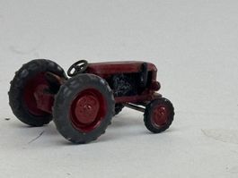 GB5- Wiking Umbau Traktor weinrot