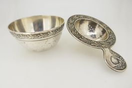 Setener Teesieb mit Abtropfschale 800er Silber Jezler