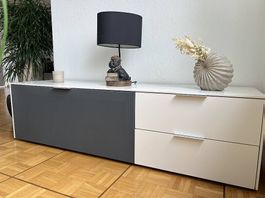 Lowboard - Stoffklappe für AV Komponenten - TV Möbel
