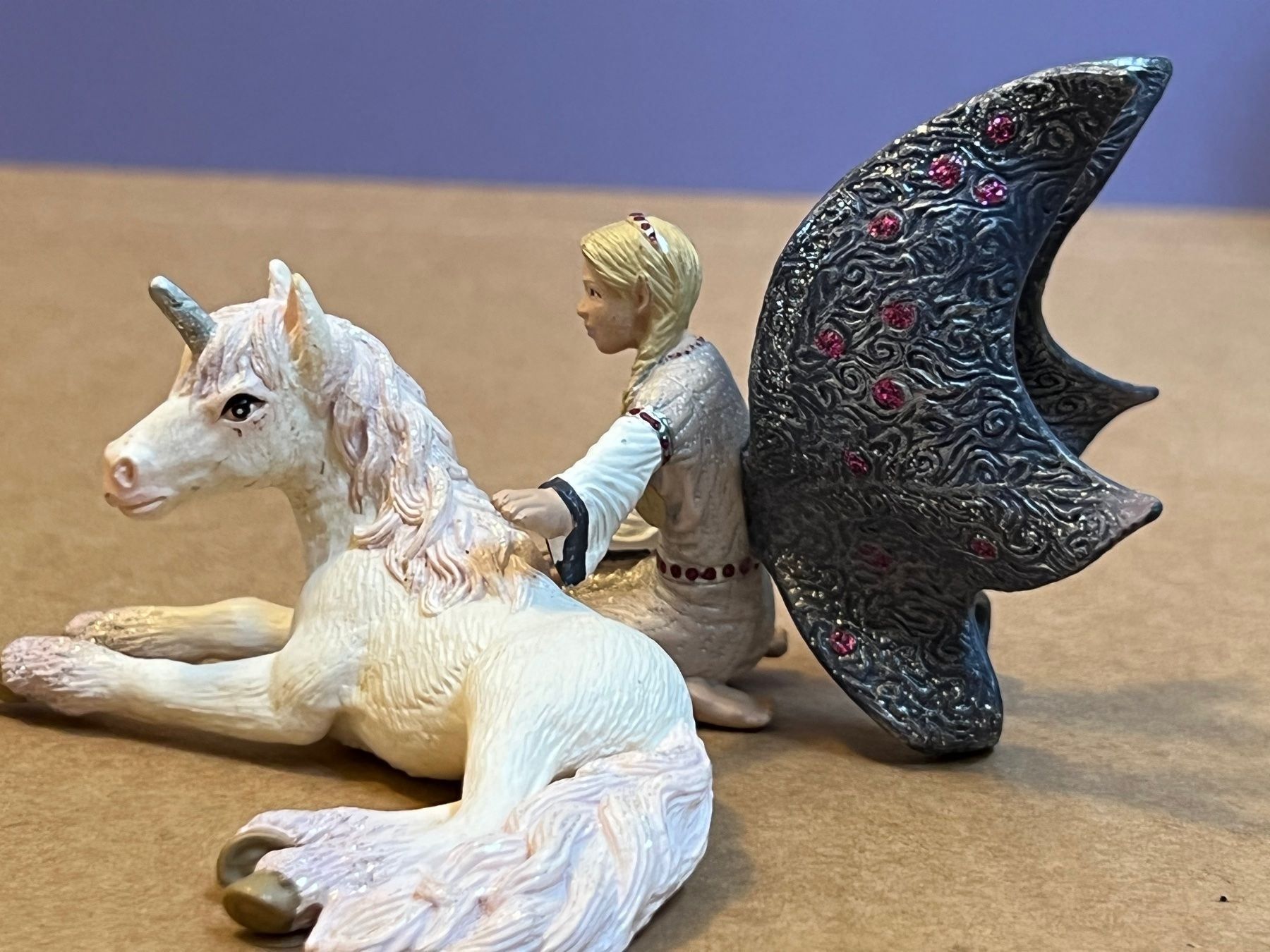 Schleich Statuette: Schleich Lindariel Einhornfohlen Bayala – Usato da Ennetbaden venduto da mapa05 2