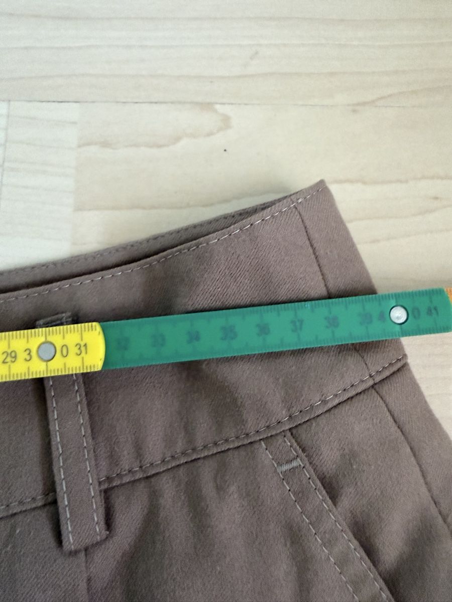 Akris Pantaloni: Akris Hose M – Usato da Birmensdorf ZH venduto da elibela 8