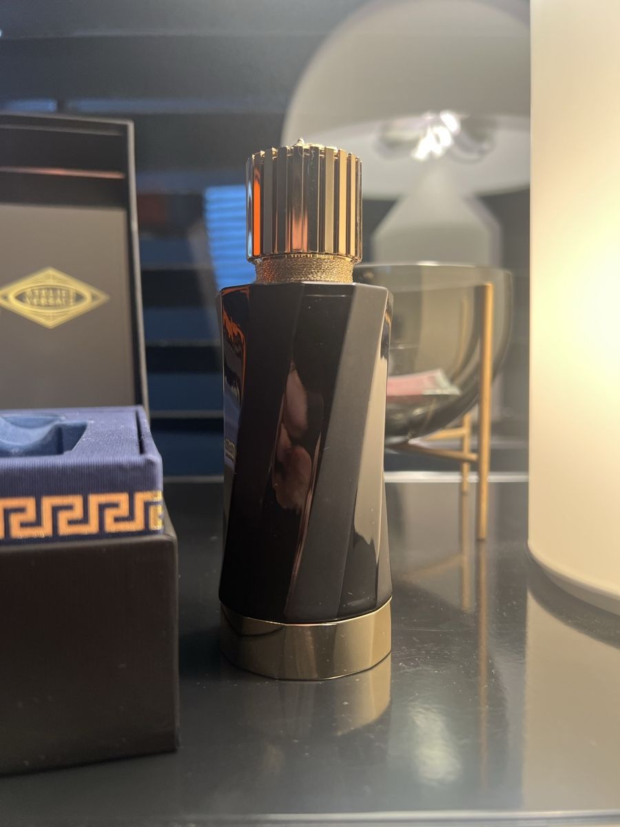 Versace Profumi & Eau de Toilette: Atelier Versace - Ambre Nectar – Nuovo (secondo la descrizione) da Basel venduto da eljias1311 1