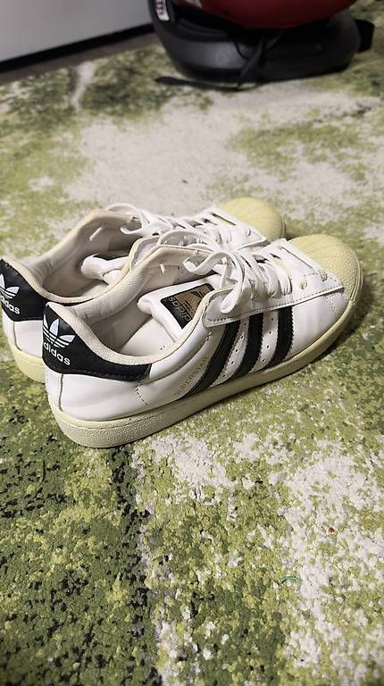 Chaussures hommes: Adidas Superstar  Grösse 42 – D'occasion à Pratteln par mer_lkt6 2