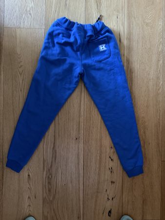 Okaidi Trainingshose Grösse 128cm blau guter Zustand
