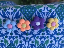 Anstecker  Deko für Crocs Blumen neu/4 Stück