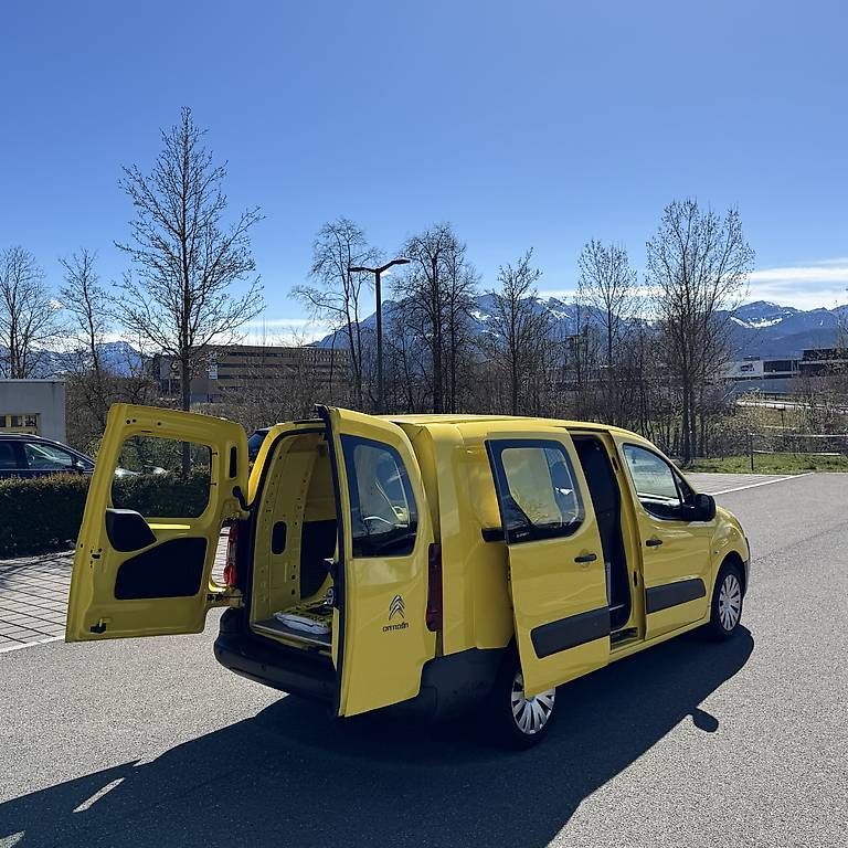 Véhicules utilitaires: Citroen Berlingo 1.6HDI Automat – D'occasion à Stans par Lumi216 3