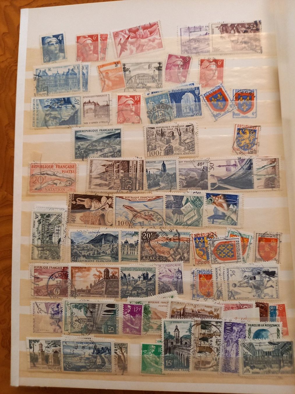 Tutti i francobolli: petite collection de timbre-poste français oblitérés – Usato da Lausanne venduto da leneko 5