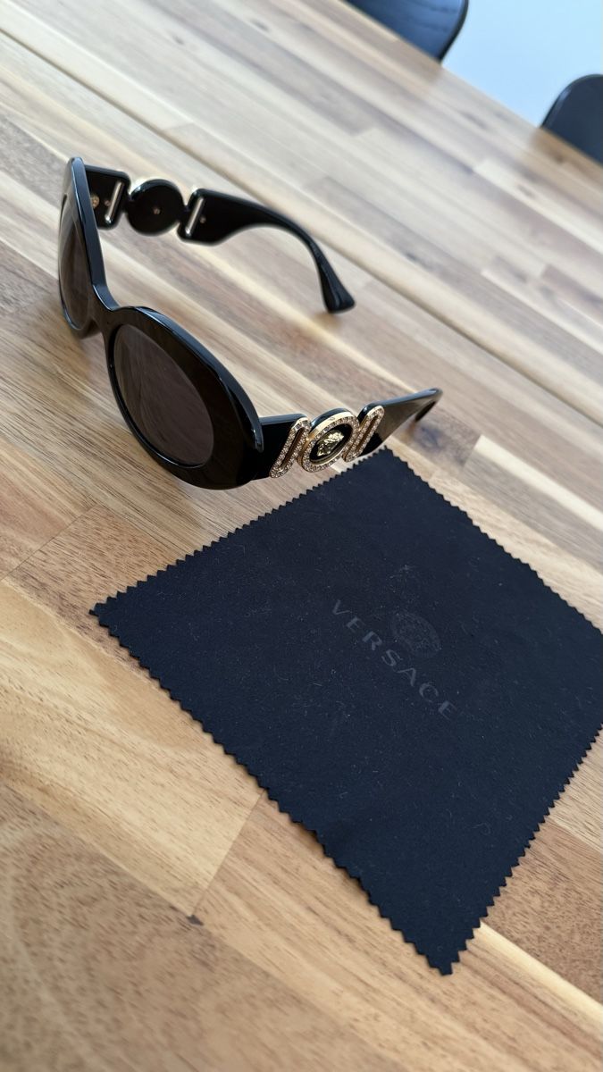 Versace Occhiali & Lenti: Versace Sonnenbrille – Usato da Rupperswil venduto da iFlo