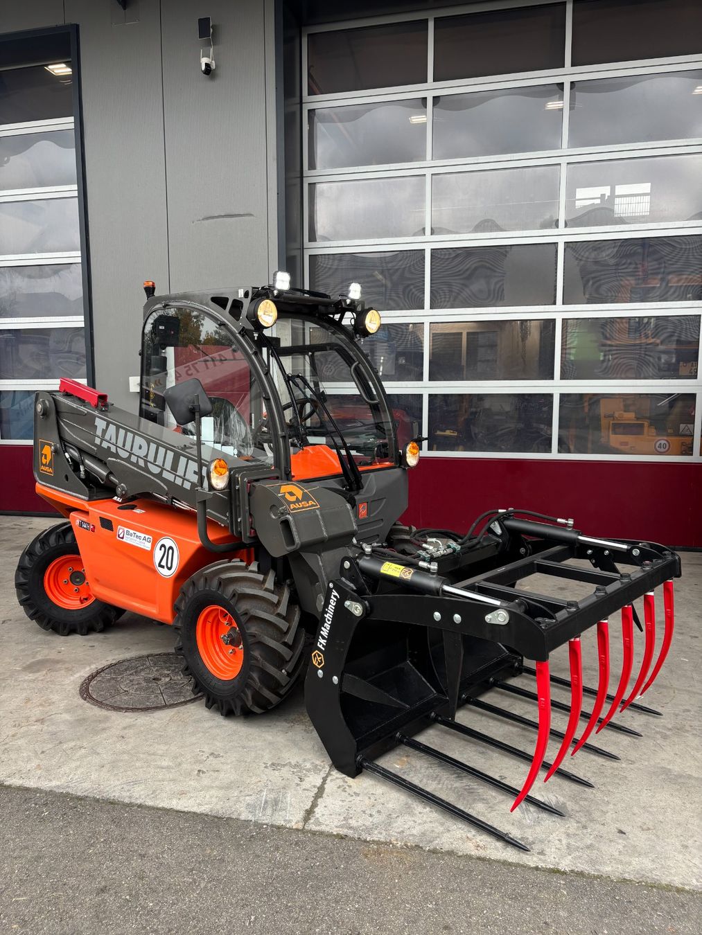 Diesel Carrelli elevatori e a forche: Teleskopstapler Ausa T144H, Telehandler, Stapler – Usato da Appenzell venduto da Baumonteur