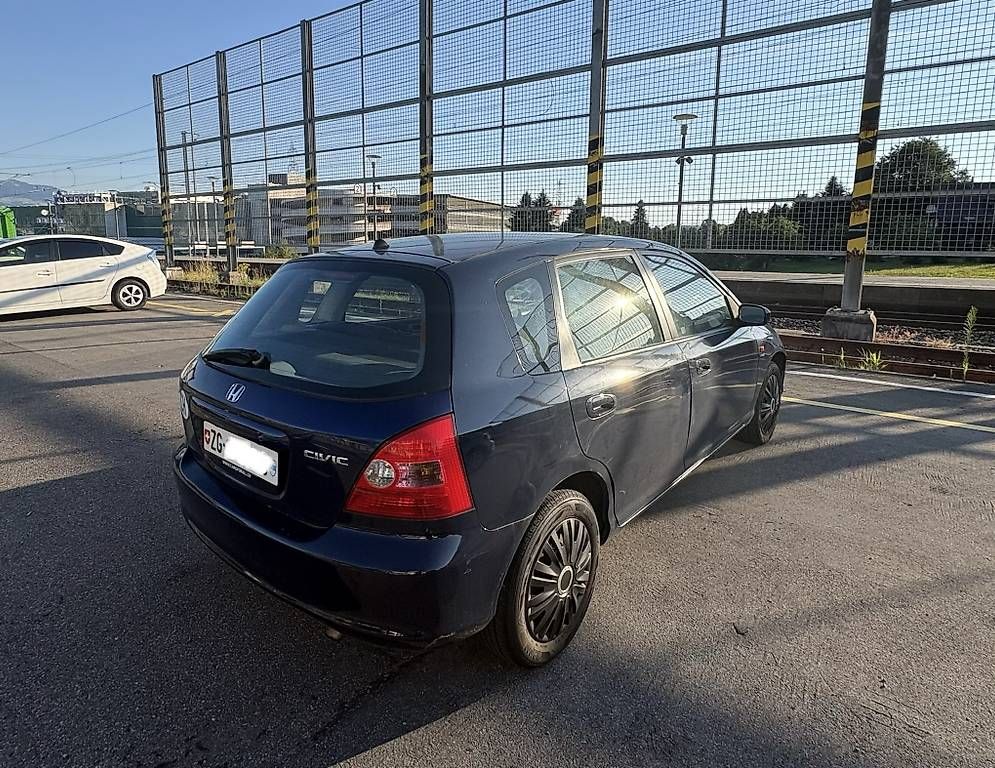 Honda Automobili: Honda Civic 1.6i Automat – Usato da Zug venduto da npa_2mfm 3