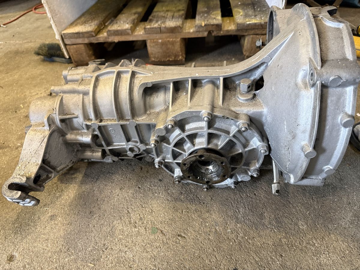 Porsche Tutti pezzi di ricambio auto: Porsche 914 2.0 getriebe  – Usato da Alten venduto da h2709 1