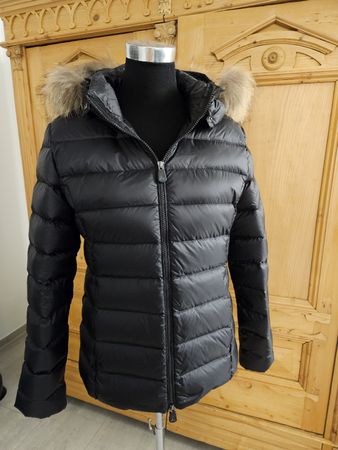 schöne Daunenjacke, Jott