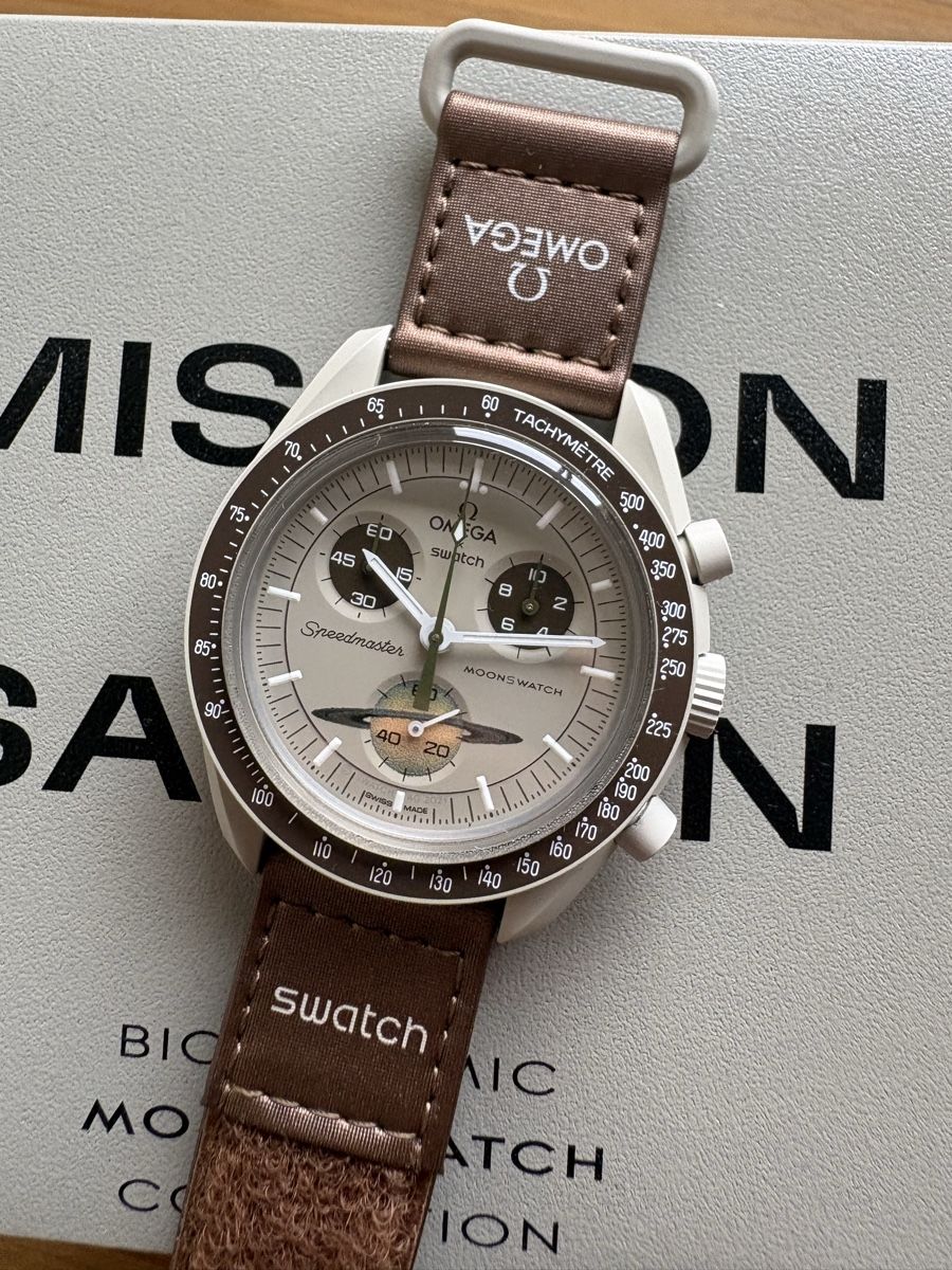 Swatch Montres: MoonSwatch Saturn  – Neuf (Voir description) à Peseux par Kaluzzo