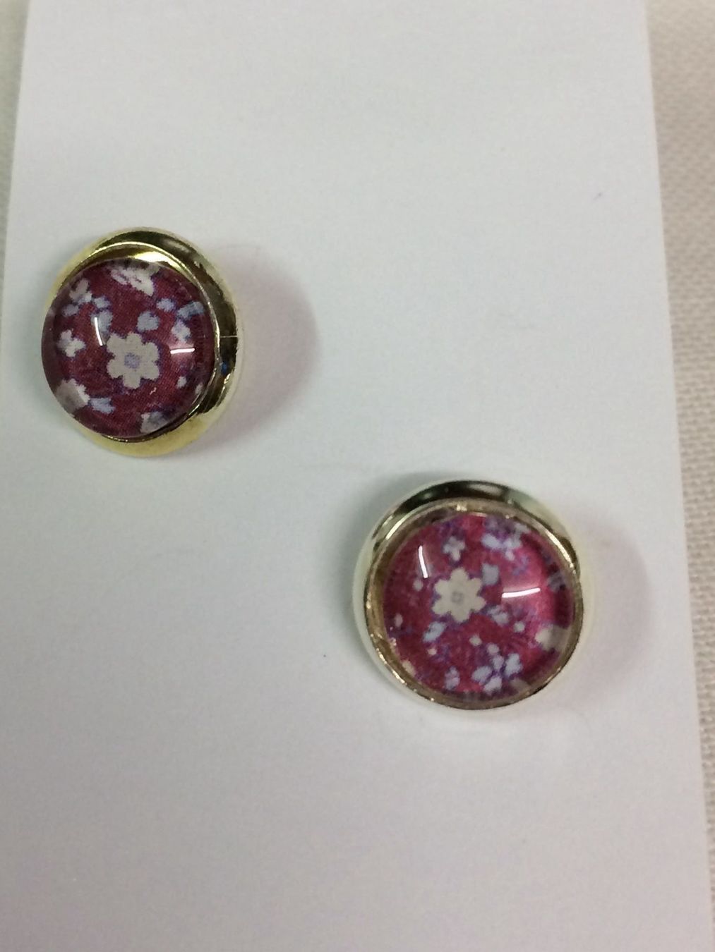 Ohrringe & -stecker: pro Paar Cabochon -Stecker CHF.4.00 neu – Neu (gemäss Beschreibung) aus Spreitenbach von Margot-09 1