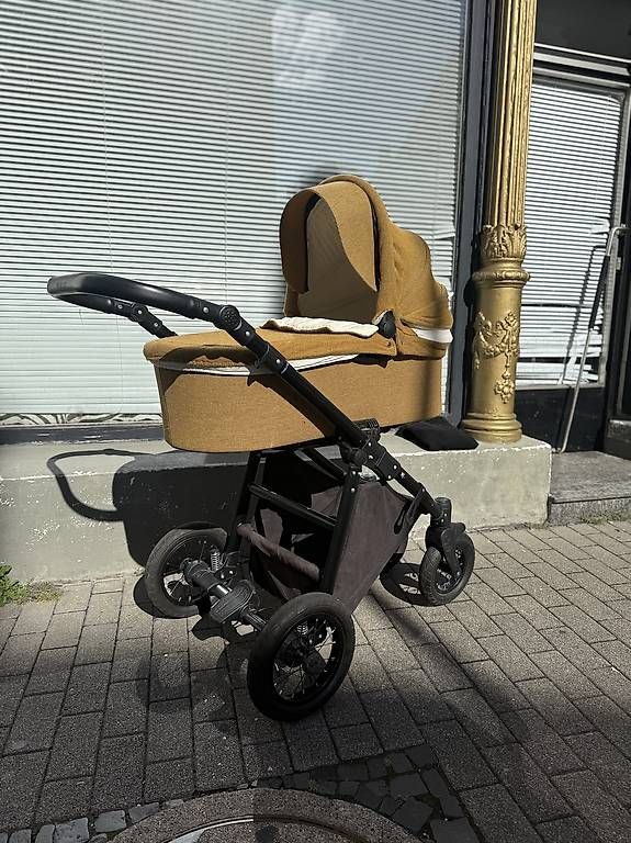 Carrozzine: Kinderwagen Angelcap  – Usato da Hugelshofen venduto da SELABE