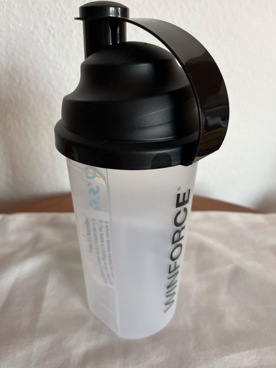Autres vaisselles & verres: OVP Mixer Shaker Schüttelbecher transparent 700ml – Neuf avec emballage d'origine à Dübendorf par Gfenni