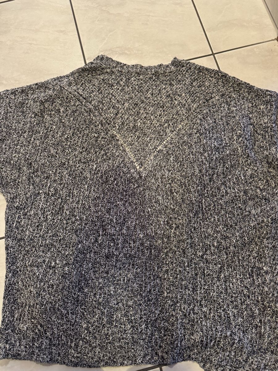 Vestes: Grauer Cardigan – D'occasion à Hergiswil NW par kaufe_bei_kaufmann 2