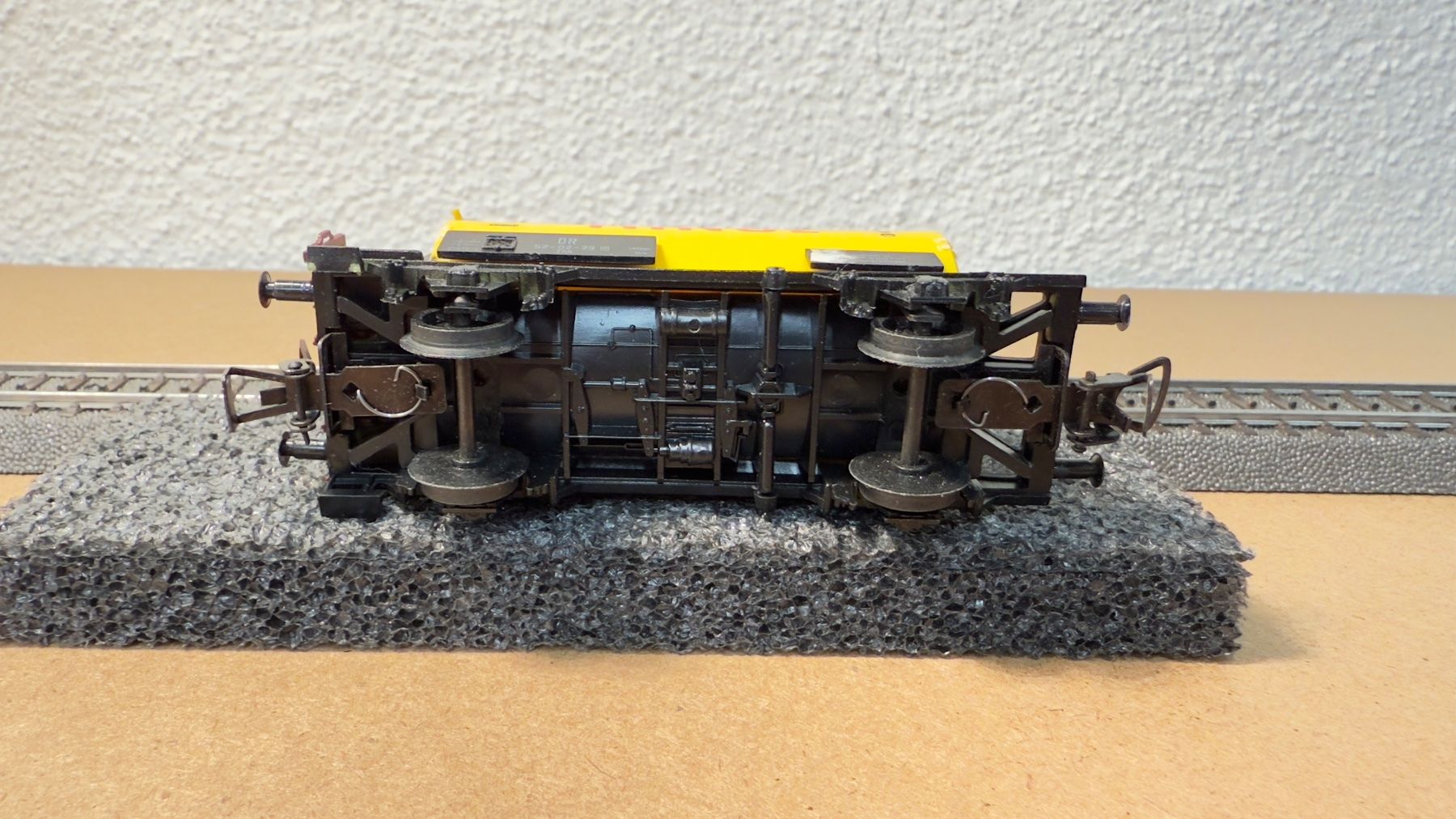 Liliput Modellini di ferrovie: Lilliput Tankwagen H0 / DC – Usato da Windlach venduto da Kelebra 5