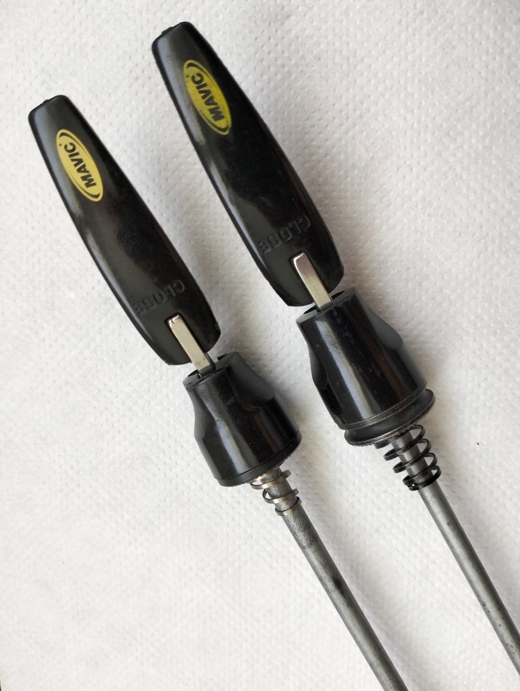 Mavic Pièces détachées: Mavic Schnellspanner Set – D'occasion à Uster par KarlZH