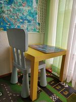 Kindertisch + Stuhl