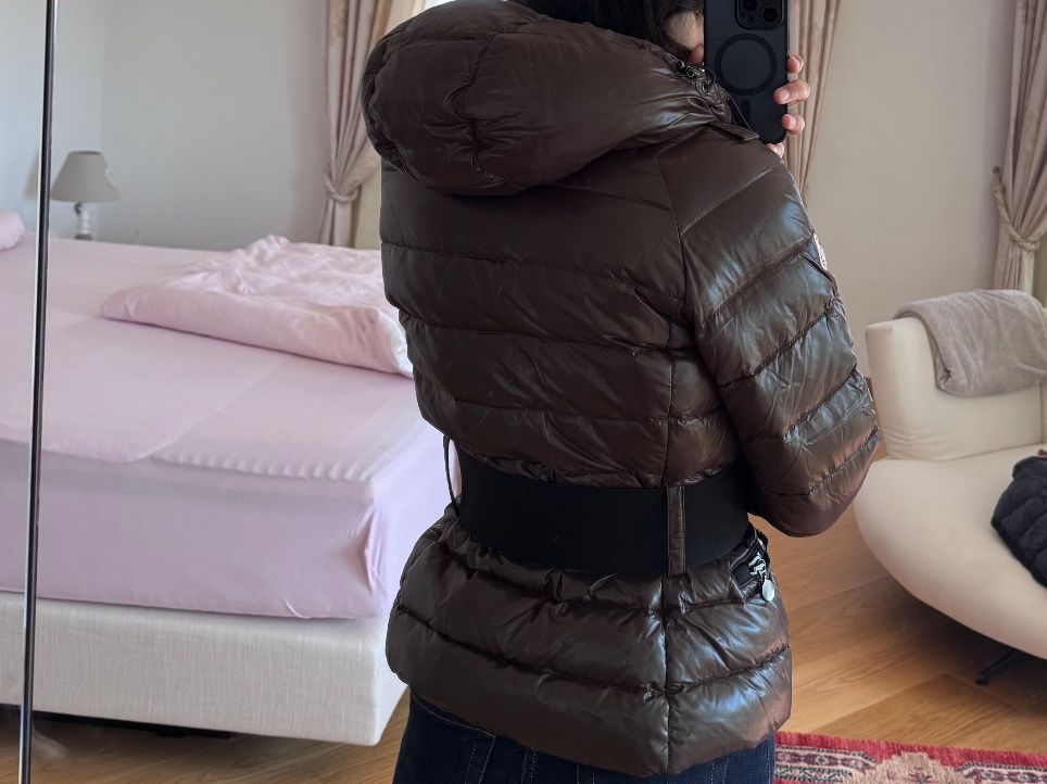 Moncler Vestes: Moncler Kurzjacke Daunen – D'occasion à Kilchberg ZH par sahoss 3