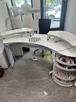 Nageltisch weiss mit Absaugung und Lampe gebraucht