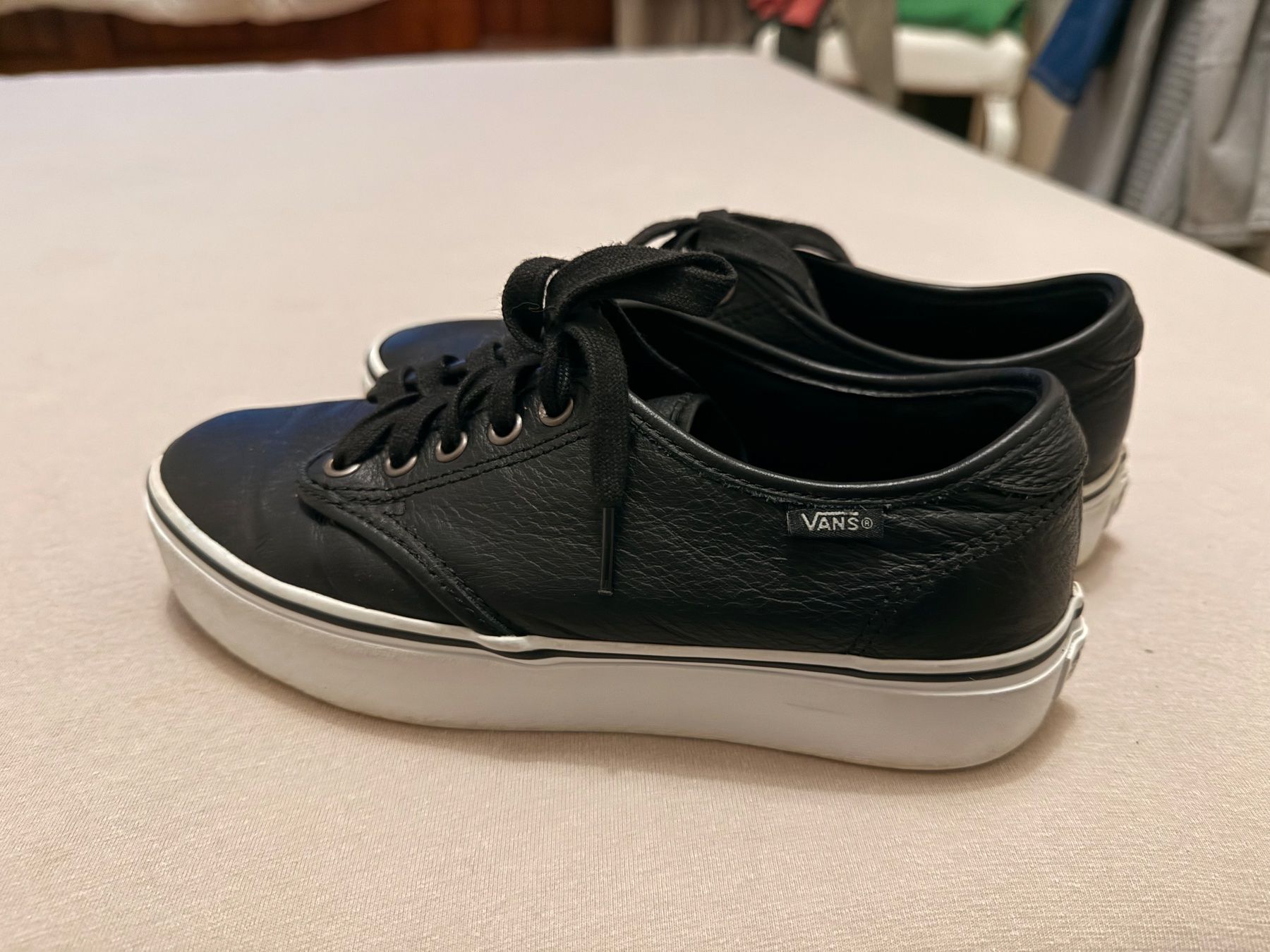 Vans Chaussures femmes: Vans – D'occasion à Bellinzona par bul_mvy5