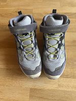Neuwertige Lowa Trekking Schuhe Grösse 35