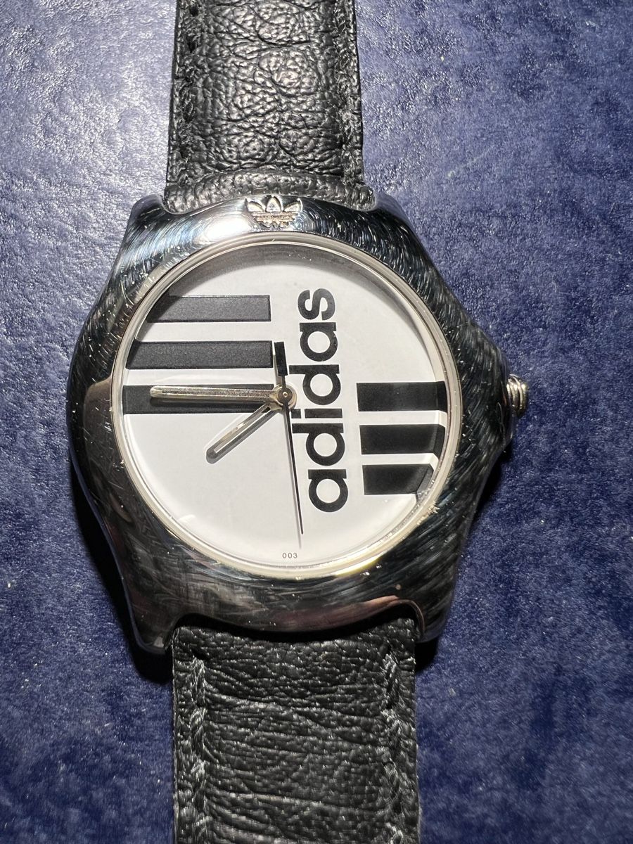Adidas Orologi: Adidas Vintage Uhr – Usato da Laufen venduto da groove60 1