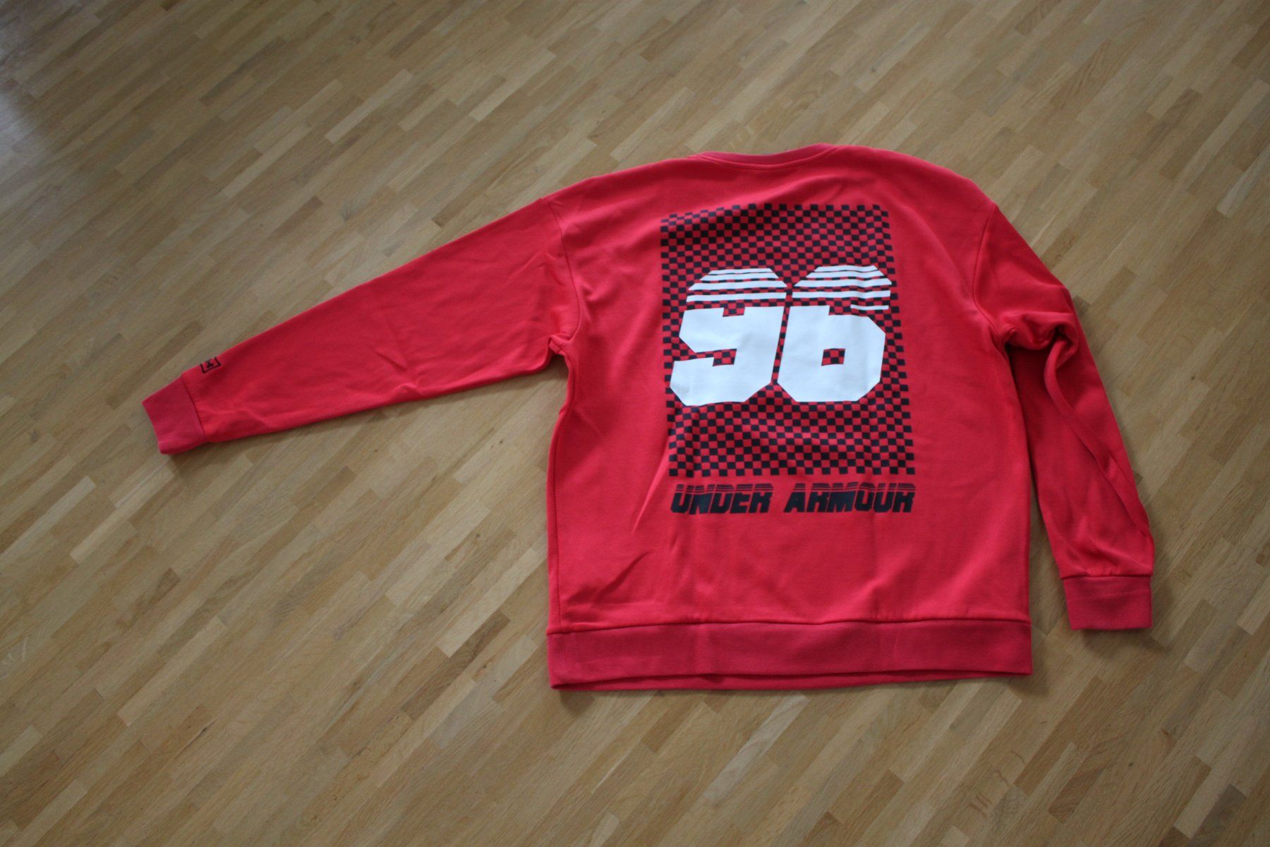 Under Armour Maglioni & Felpe: Under Armour Pullover – Usato da Mörschwil venduto da leg_yrn8 1