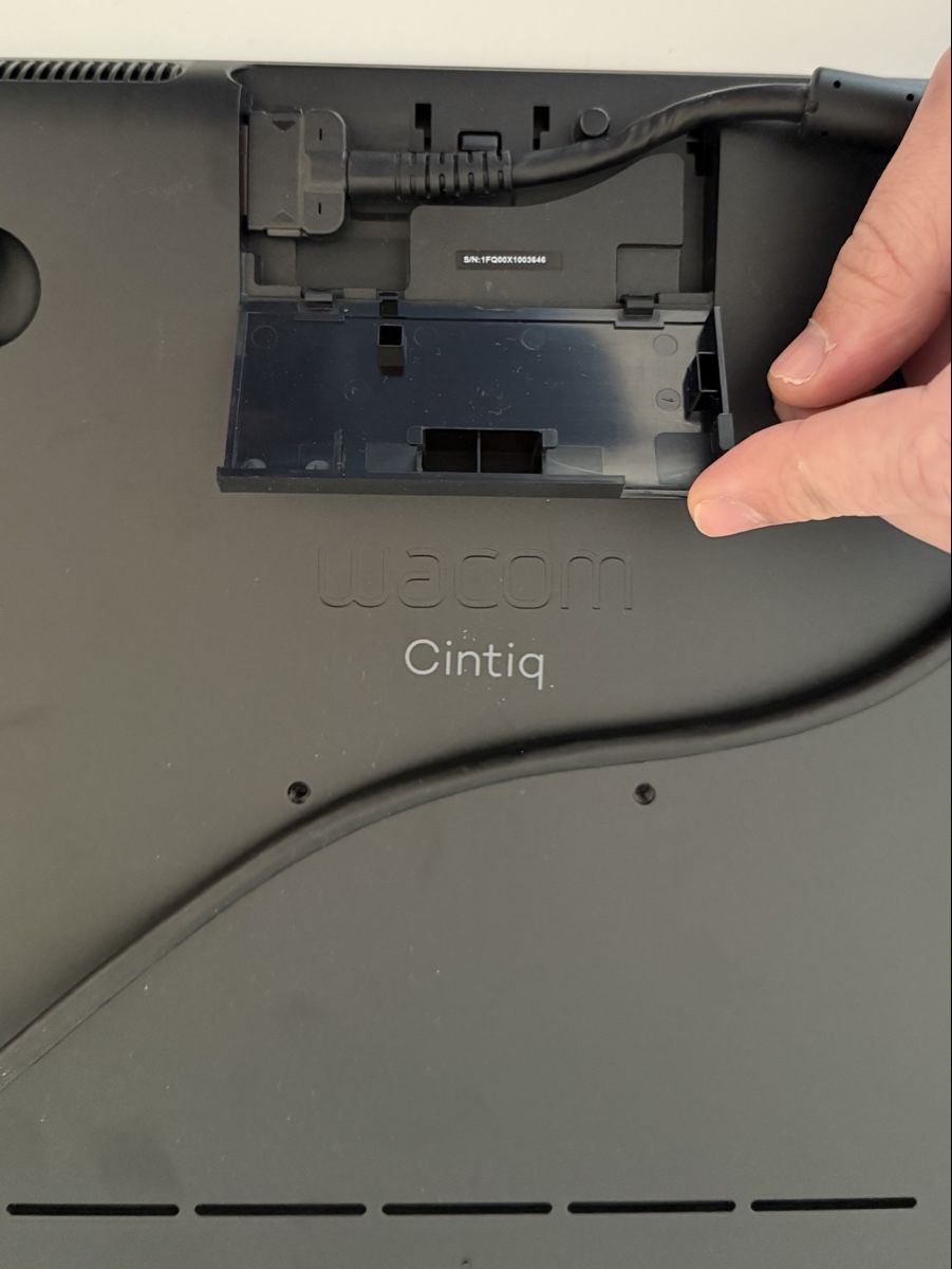 Wacom Tablet PC: Wacom Cintiq 16 – Usato da Zürich venduto da Fridge 3