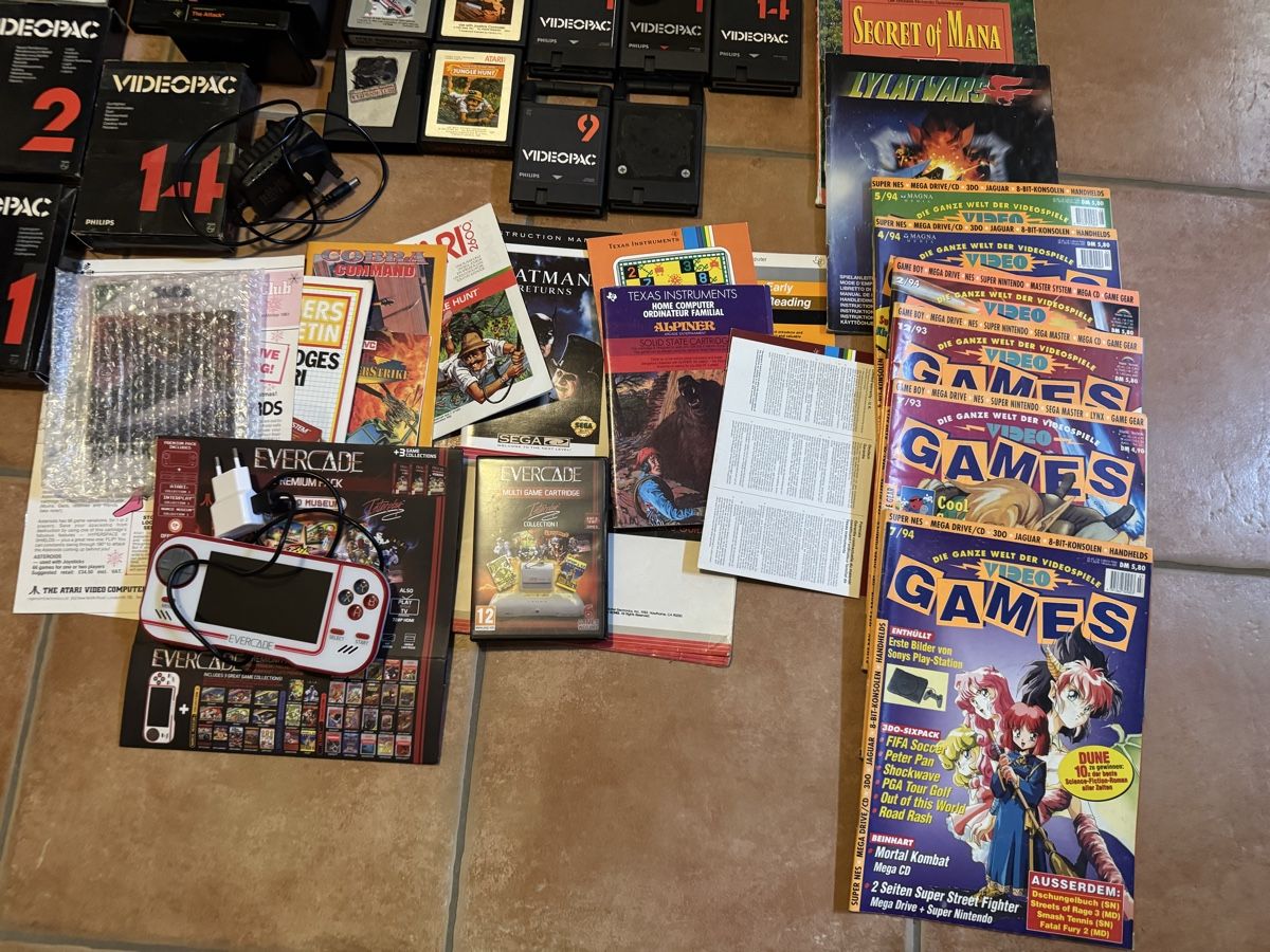 Sega Consoles: Retro Game Bundle Sega Atari Sony Mix – D'occasion à Tafers par GameCollector90 1