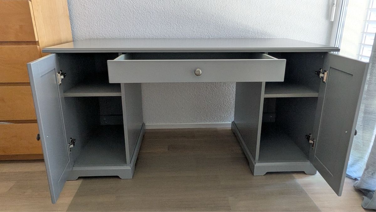 Ikea Schreibtische: ikea hemnes desk - gray – Gebraucht aus bözberg von amy_7wz8 1