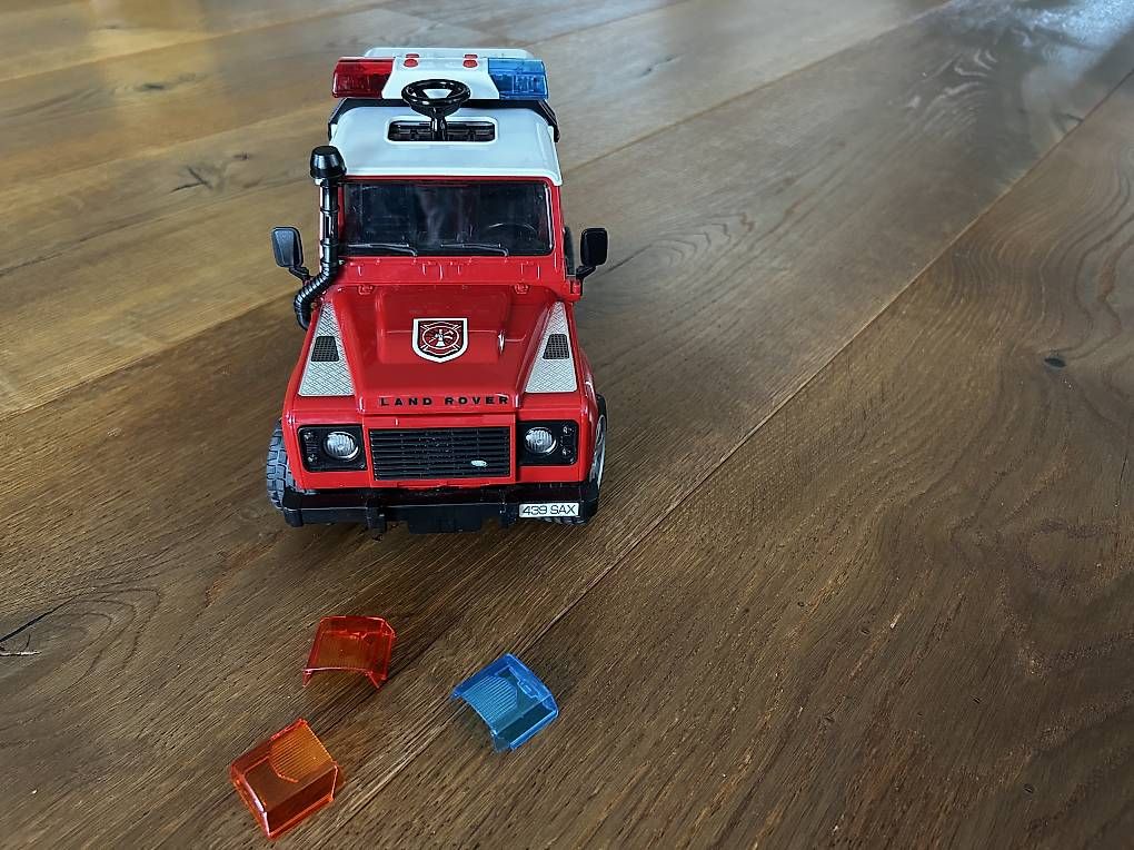Spielzeuge: Bruderer Feuerwehr Jeep – Gebraucht aus Kerns von Melchtal01 2