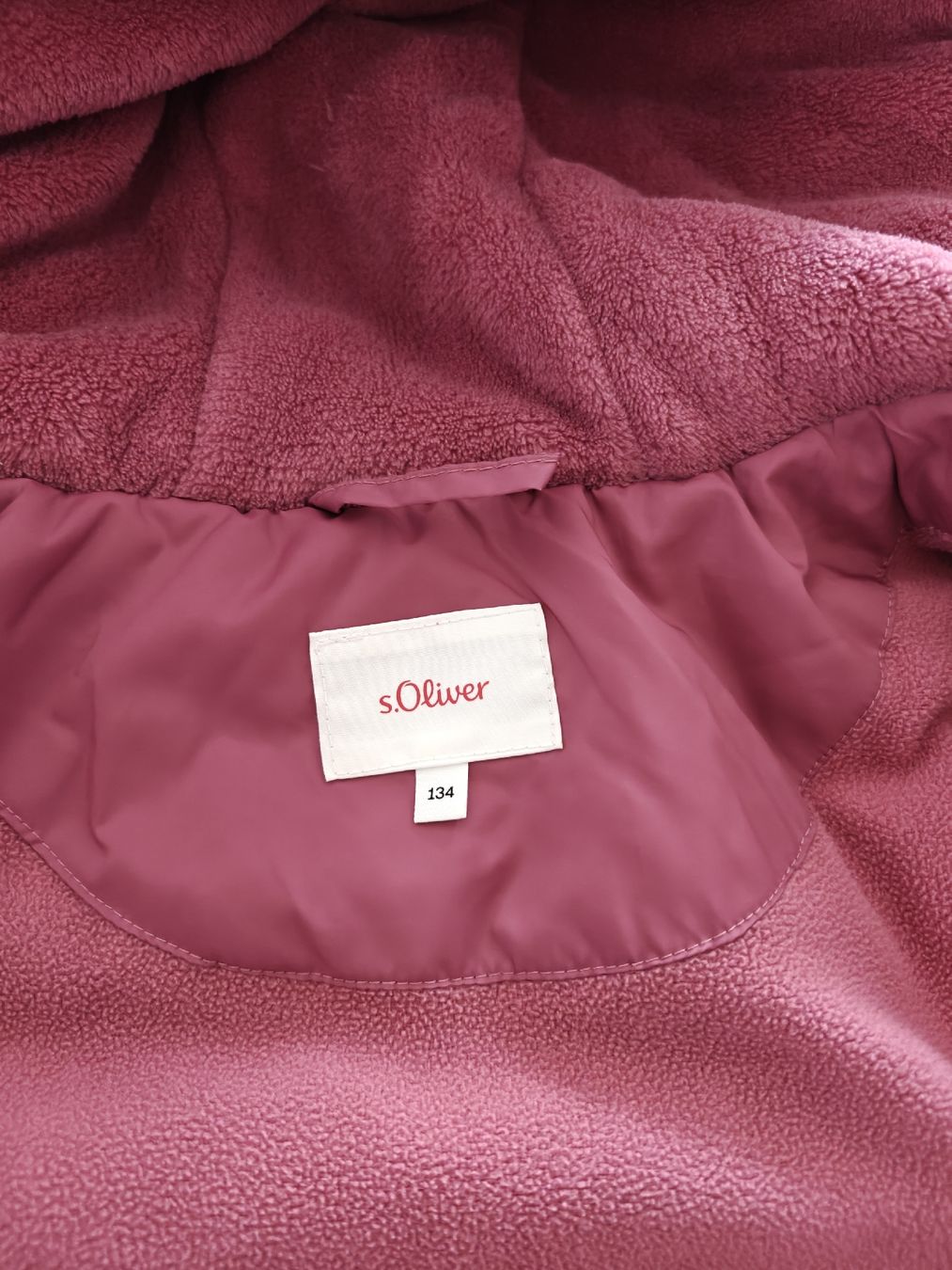 Giacche & Cappotti: Winterjacke s. Oliver, Mädchen Grosse 134 – Usato da Gossau SG venduto da Matamoros 2