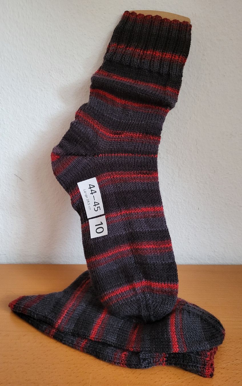 Calze: Socken 44-45 handgestrickt Nr 10 – Nuovo e nell'imballaggio originale da Winterthur venduto da Baer49