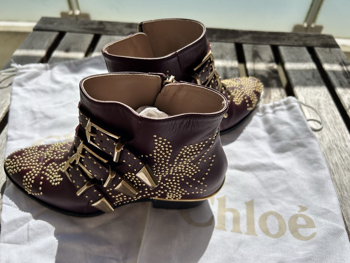 Scarpe da donna: Stivaletti Cloe’ – Usato da Montagnola venduto da ste_w9hh 2