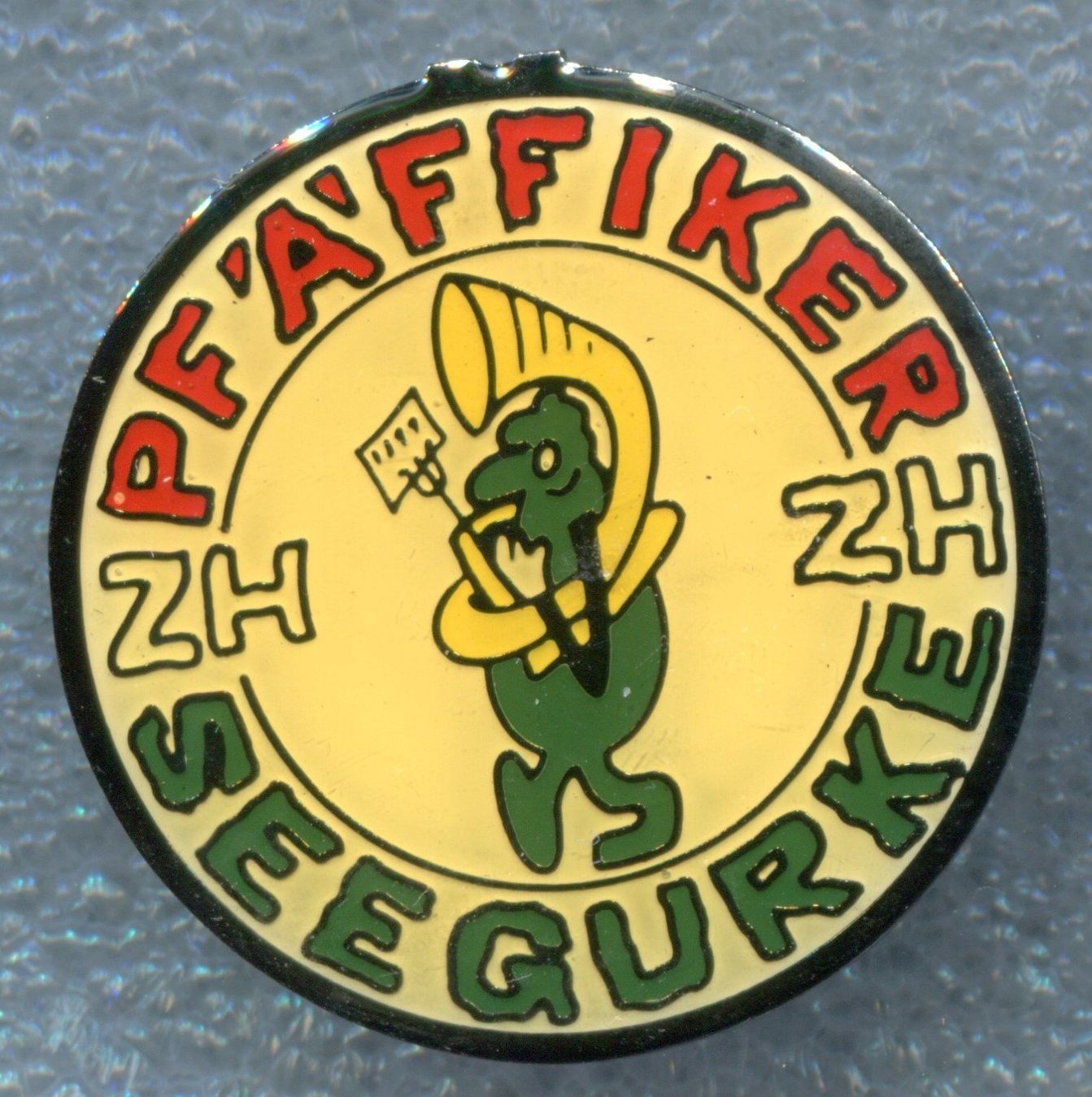 Placchette & Badge: Guggenmusik  PÄFFIKER SEEGURKE  – Usato da Winterthur venduto da Sammleroase