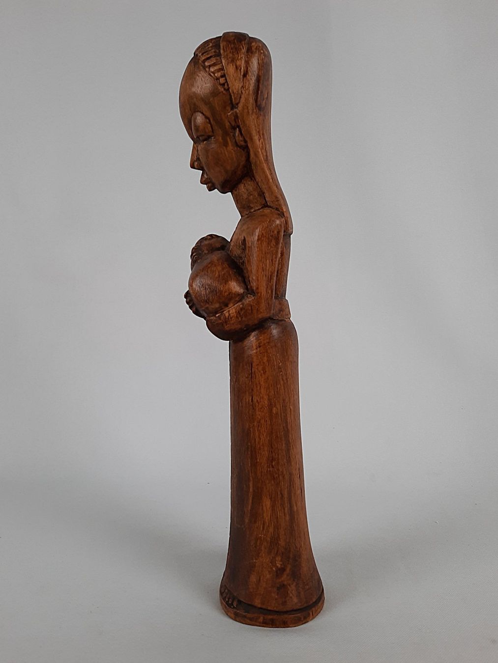 Sculture & Statue: Handgeschnitzte Holzfigur "Mutter mit Kind" – Usato da Beinwil am See venduto da Restwert_Beinwil 1