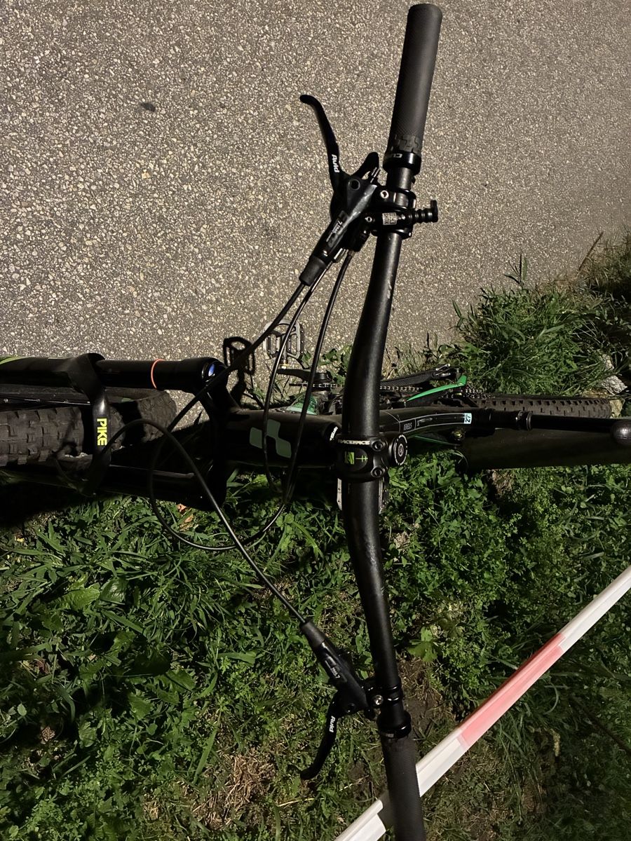 Cube Velos: Cube full carbon 27,5 misura M  – Gebraucht aus Biasca von Wolfabri 2