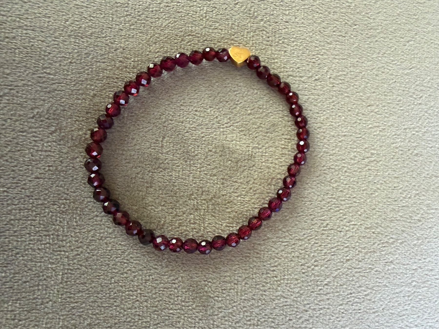Armbänder & -reifen: Red garnet bracelet 4mm – Neu und originalverpackt aus Zürich von ghe_k58z 2