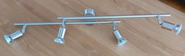 Deckenlampe mit 4 Strahlern, guter Zustand